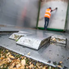Jak działa ruchoma podłoga w naczepie? Odkryj jej tajemnice i zalety