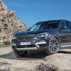 BMW X3 wymiary: G45, G01, iX3 Czy zmieści się w garażu?