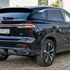 MG HS wymiary: Porównanie, przestrzeń, bagażnik. Czy jest dla Ciebie?