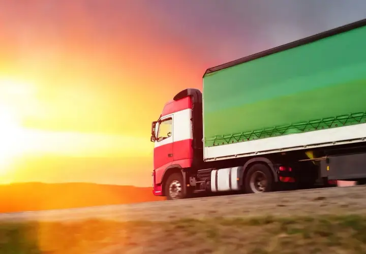 Ile kosztuje nowy tir z naczepą? Sprawdź ceny i modele, które zaskakują