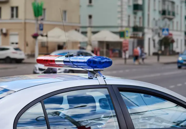 Czy można odmówić dmuchania w alkomat? Poznaj konsekwencje tej decyzji