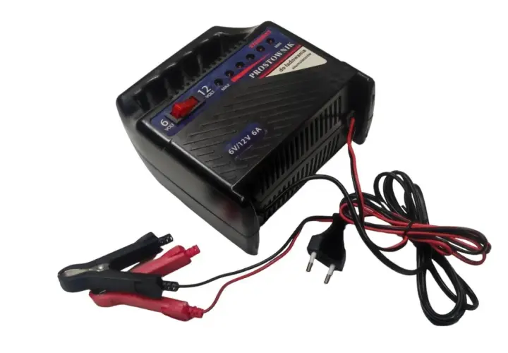 Prostownik 6V/12V z przełącznikiem. Czy prostownikiem 12v można ładować akumulator 6v? Tak, ten model to umożliwia.