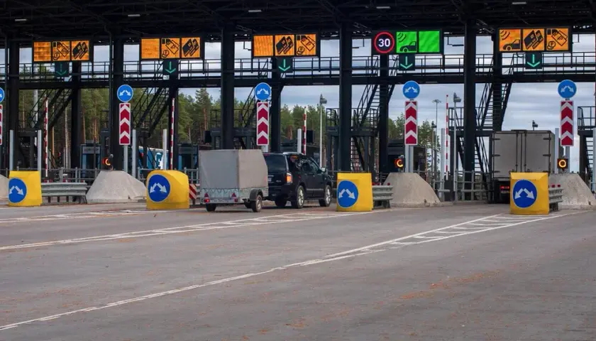 Czy na autostradzie A2 można płacić gotówką? Sprawdź, gdzie tak!