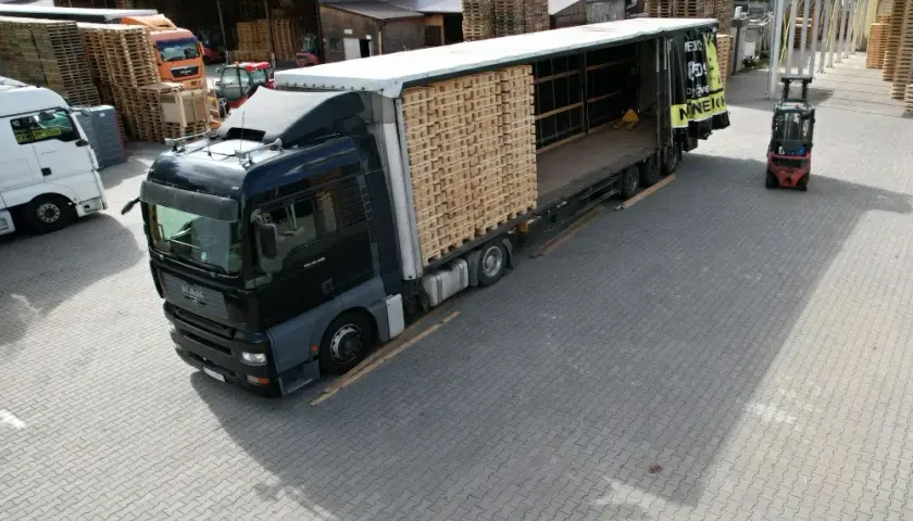 Ile europalet na naczepie? Sprawdź, ile naprawdę zmieścisz