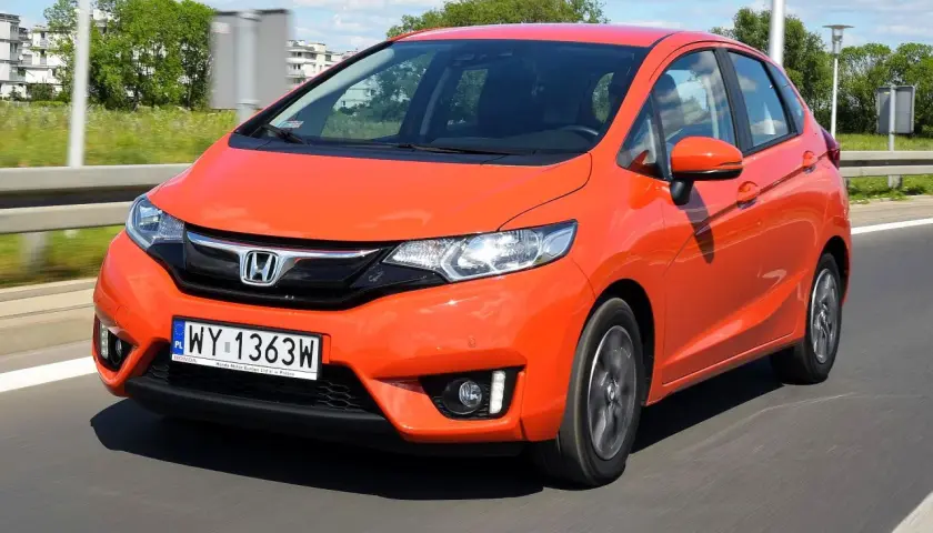 Używana Honda Jazz 4: Genialna hybryda czy pułapka?