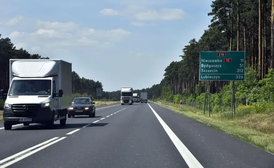 Jednojezdniowa S-ka: 100 km/h? Zasady, pułapki, bezpieczeństwo