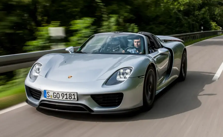 Porsche 918 Spyder: Legenda, technologia, ceny i inwestycja