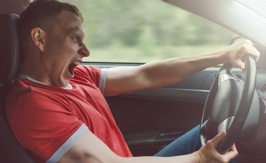 Droga hamowania i zatrzymania - ile metrów potrzebuje Twoje auto?