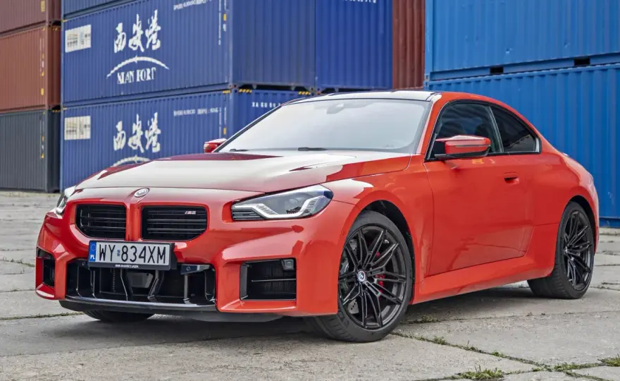 BMW M2 cena - Nowe czy używane? Koszty zakupu i utrzymania.