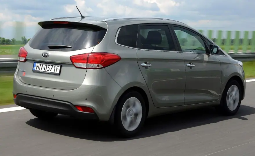 Kia Carens IV: Niedoceniony van. Czy to auto dla Ciebie?