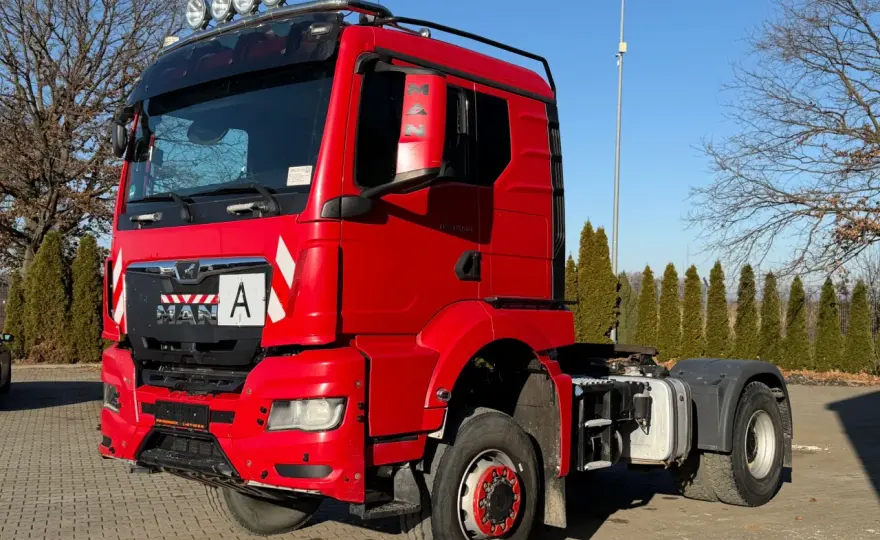 Ile osi ma ciągnik siodłowy? - Poznaj różnice między 4x2, 6x2 i 6x4