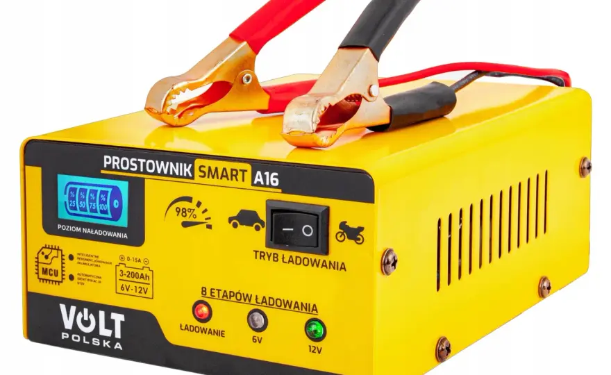 Jak oszukać prostownik automatyczny i uratować rozładowany akumulator