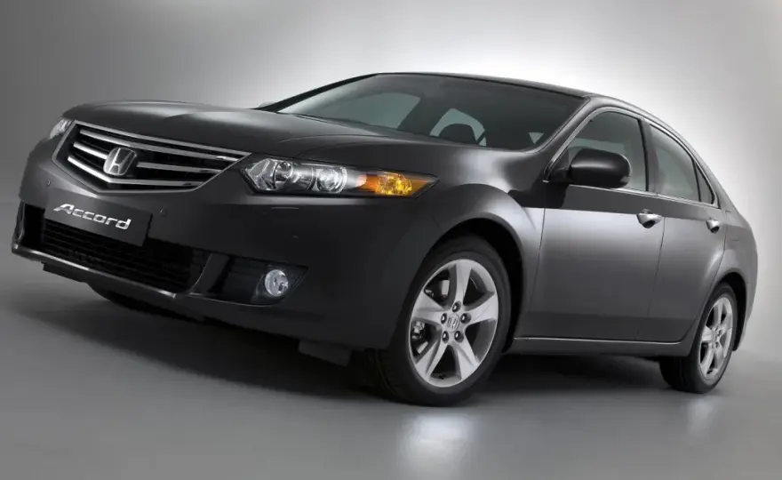 Honda Accord VIII: Ostatni samuraj? Co musisz wiedzieć przed zakupem.
