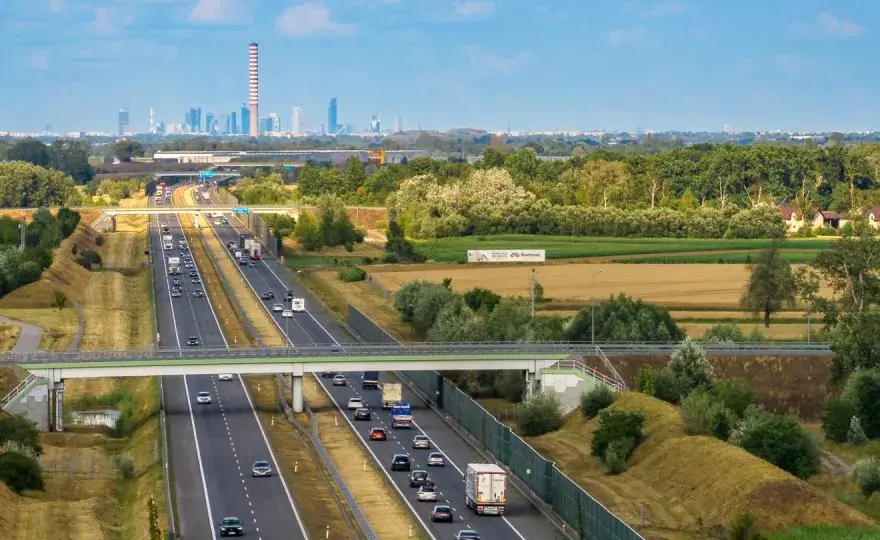 Jaka prędkość na autostradzie - Poznaj limity i mity o 40 km/h