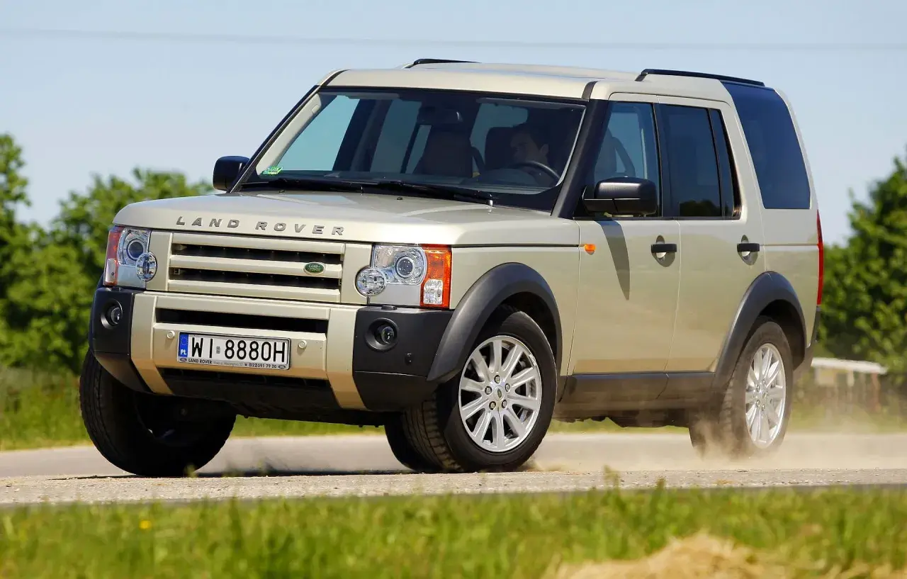 Land Rover Discovery 3: Ikona z wadami. Czy warto kupić?