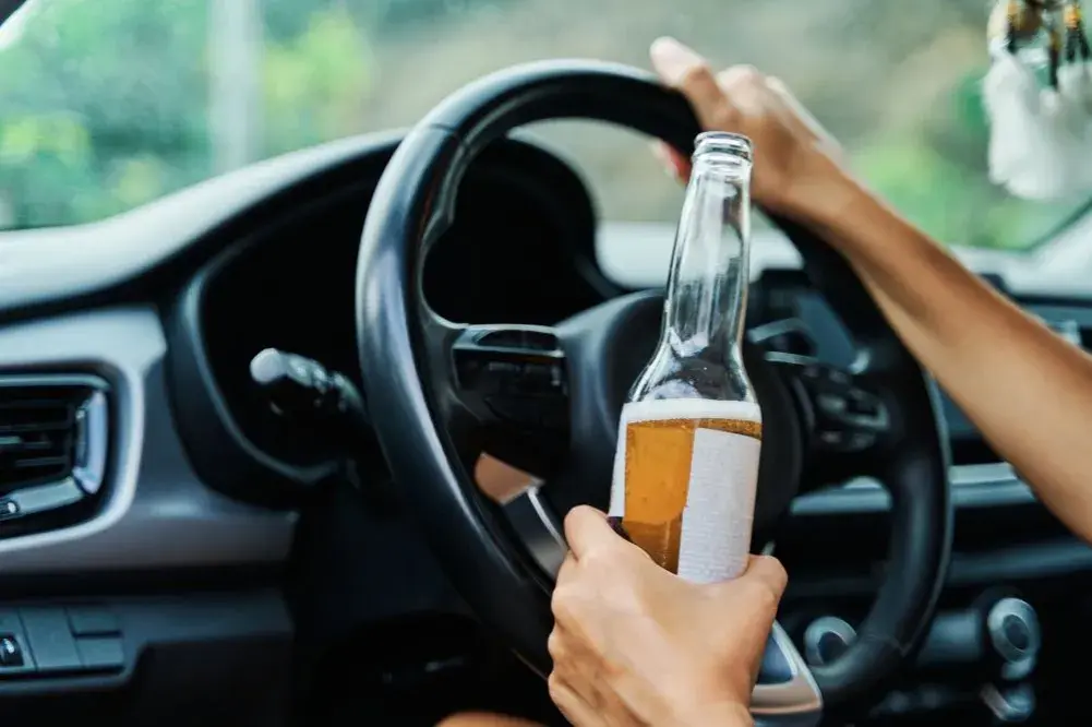 Ile można wydmuchac w alkomat? Odkryj dozwolone limity alkoholu