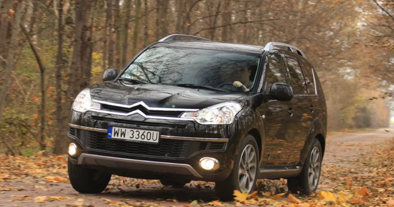 Citroen C-Crosser: Japoński SUV z francuskim znaczkiem? Warto kupić?