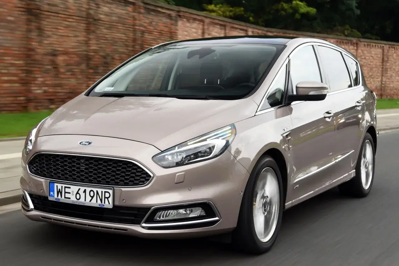 Ford S-Max porównanie wymiarów z konkurencją