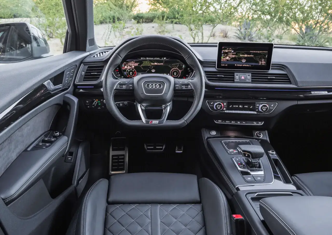 Audi Q5 FY generacja silnik wnętrze