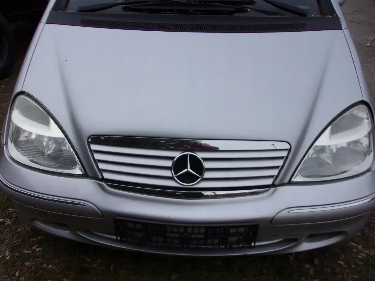 Mercedes A 140 W168 front