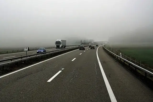Zdjęcie Ile waży tir bez naczepy? Zaskakujące fakty o ciężarówkach