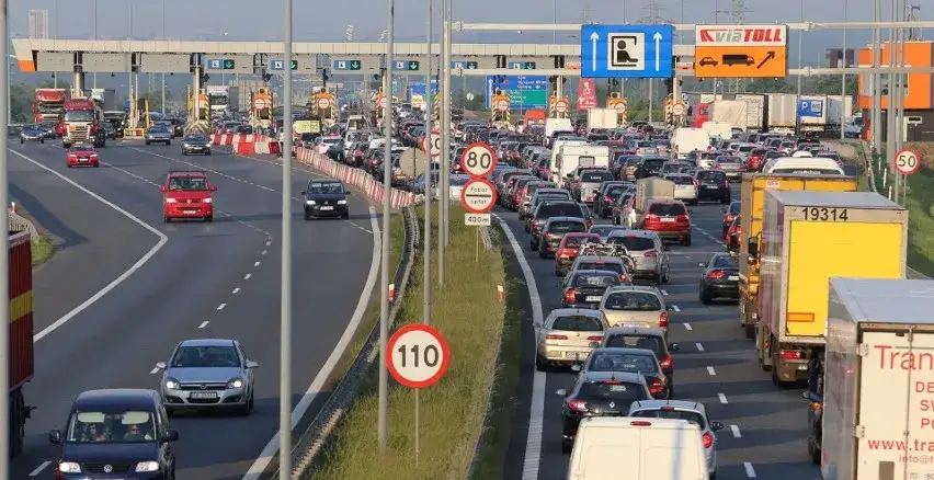 Zdjęcie Czy autostrada A2 jest przejezdna? Sprawdź aktualne utrudnienia i opłaty