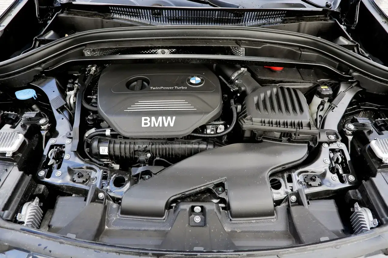 BMW X1 F48 silniki