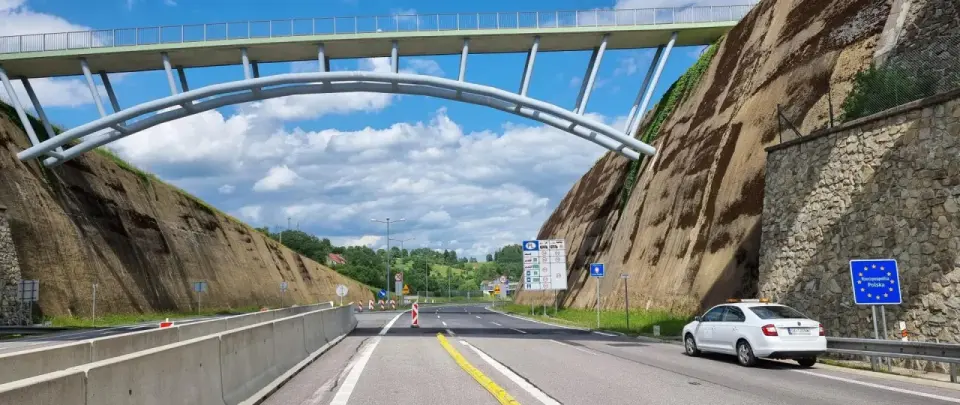 Ile można jechać na autostradzie - Poznaj limity i uniknij błędów